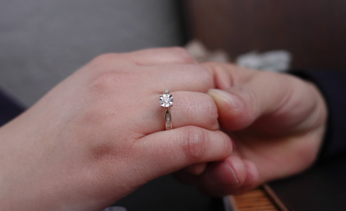 Engagement Ring Buying Tips